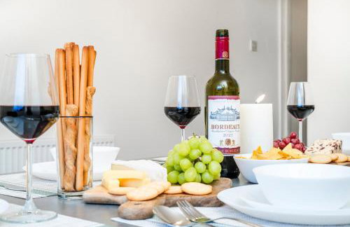 Contractor Friendly - Sleeps 7 - Fast WiFi - Near A50 - Foto 10