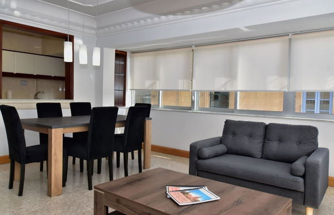 2 Bedroom Central Spacious With Sea Views - Foto 7