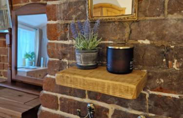 The Old Dairy, comfy 1 bedroom apartment with lounge,bathroom and kitchenette near town, pubs and walks - Foto 7