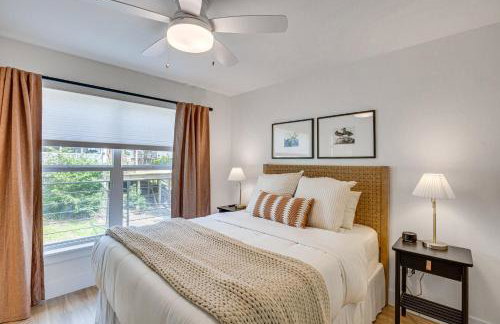 Dock and Fire Pit Cedar Creek Lakefront Retreat! - Foto 15