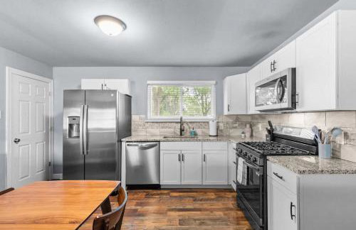 3 Bedroom House with Firepit St. Peters, MO - Foto 2