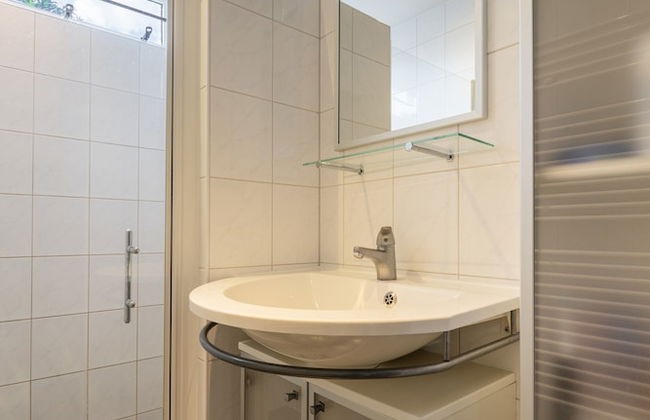 Dog-friendly Stay w/ Spa - Photo 21