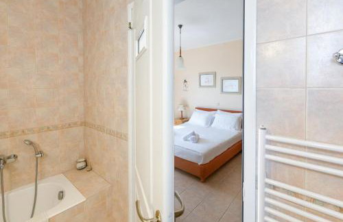 Chios Seafront Luxury Villa with Pool - Foto 26