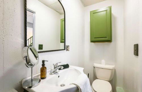 Cozy Retreat - Sauna Hot Tub & Game Room in VA - Foto 46