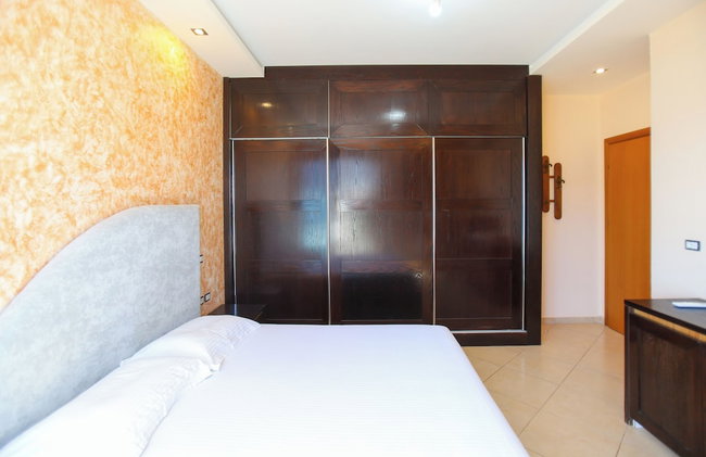 Holiday 2-bed Apartment Seaview - Foto 8