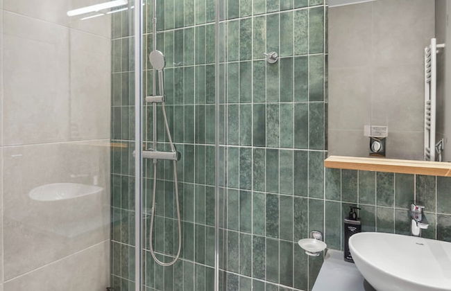 Limehome Piraeus Olive - Foto 80