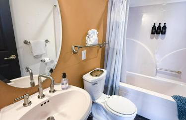 Crystal Palm Lakefront Luxury Home 6 Bed and 5 Bath - Foto 51