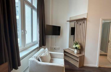 Jomi Stays - Kudamm - Foto 8