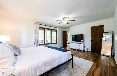 4BR Spacious Condo, Private Lake MI Beach Access, Outdoor Heated Pool - Photo 7