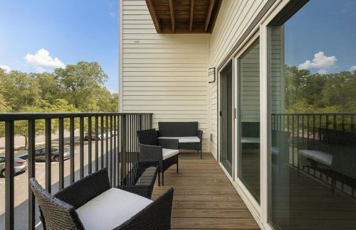 Family Group Retreat 3 Queens Pool Table 2nd - Photo 7