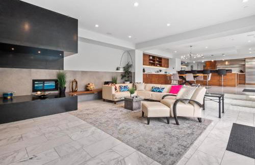 Luxury Coastal Home - Pool, Spa, AC, & Ocean Views - Foto 23