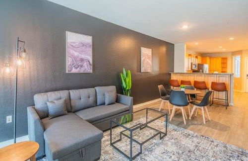 Extensive 2BD - ASU - Sloan Pk - WD - Parking - Sleeps 8 - Foto 22