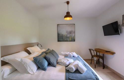 Domaine le St Georges - Piscine - Foto 15