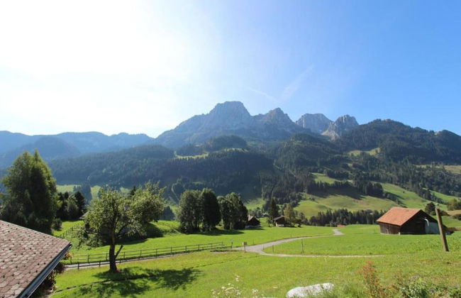 Stylish Holiday Apartment - Photo 36