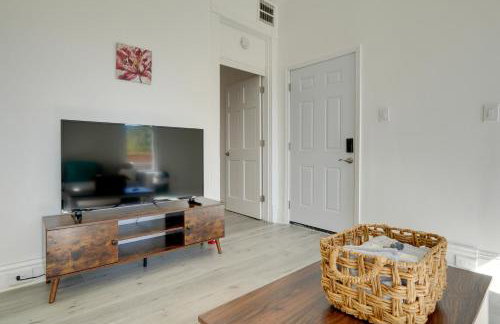 Walk to Churchill Downs Pet-Friendly Retreat! - Foto 8