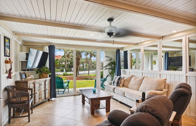 Dolphin Point 104b 2 Bedroom Condo by RedAwning - Foto 1