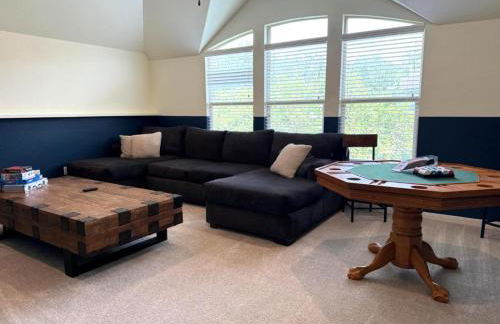 Cozy 4bdrm 3bath Home in The Woodlands - Photo 10