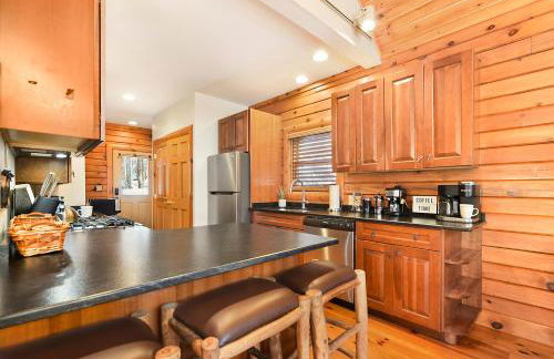 Jamesons Cabin! 8 Minutes to Wisp, HotTub, FirePit, Pets, EV Chgr - Foto 26