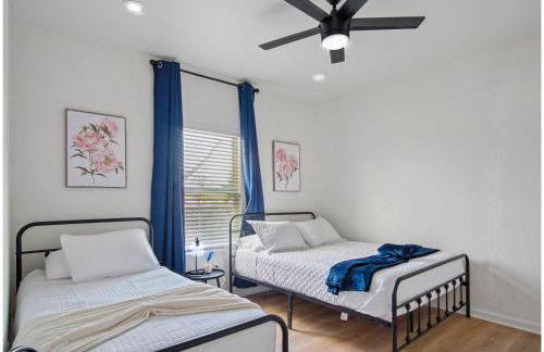 Your Inner-City Sanctuary: 3BR2BA Near Riverwalk - Foto 26