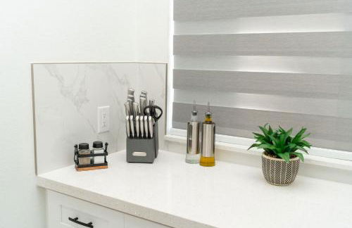 Designer Villa with Heated Pool, BBQ, Firepit, Ideal for Families & Groups - Photo 20