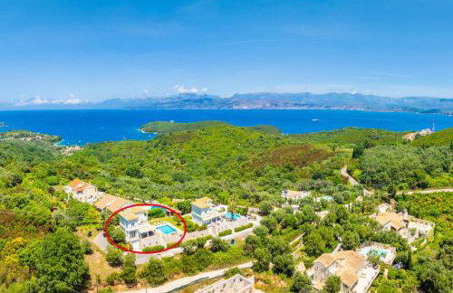 Villa Eleni Agios Stephanos - Photo 27