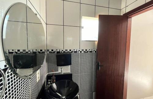 O MELHOR PREÇO - Suíte 5 min do Aeroporto - Photo 10