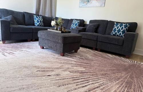 Elegant Plush Properties - Foto 14