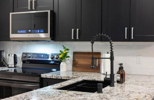 Modern 4BR Retreat in Prime Gilbert Location - Foto 75