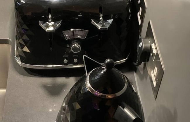 Charming 2-bed Apartment in London - Foto 8