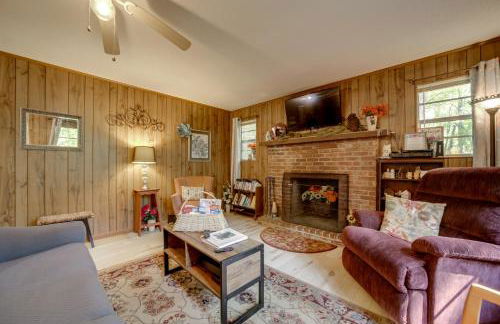 Smoky Mtn Hideaway Screened Porch and Fire Pit - Foto 1