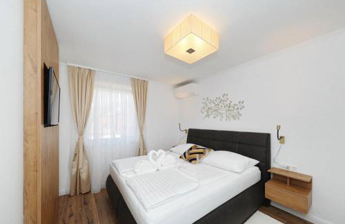 Villa Tin Apartments - Photo 8