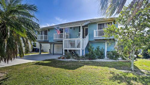 Private Pool and Deck Canalfront St James City Home - Foto 2