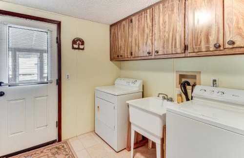 Countryside Haven with Spacious Yard in Tamassee! - Foto 21