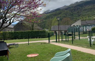 La Suite Unique - Le jardin sur les Pyrénées- vue panoramique montagne -jardin clôturé privé de 100m2-Parking-Linge de lit et serviettes compris- - Foto 45