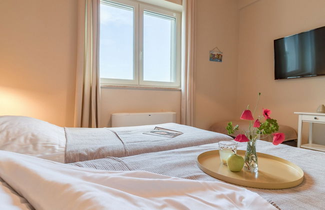 Luxurious Villa in Butkovici with Pool & Hot Tub - Foto 10