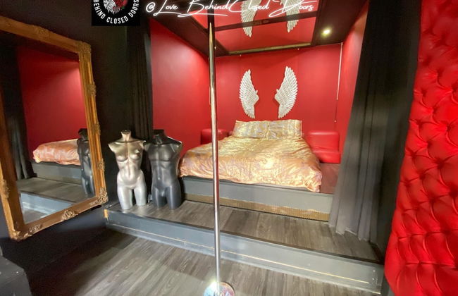 Stay & Play at Lovebehindcloseddoors - Foto 2