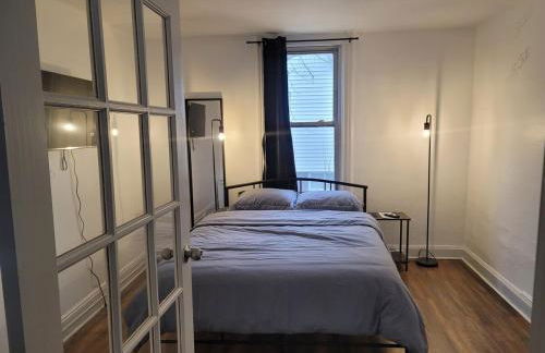 Two-Bedroom Home 25 min to NYC Free parking-UNIT-1 - Foto 23