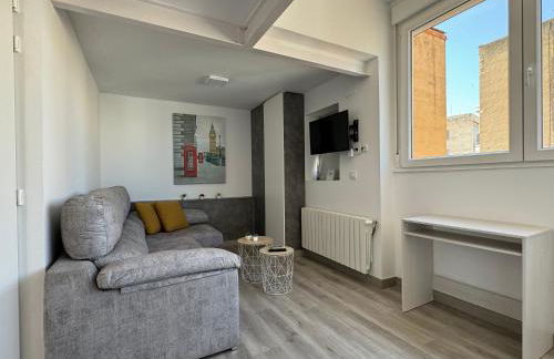 Estudio con terraza y vistas en el centro - Foto 2