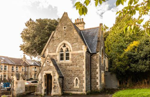 Locksbrook Lodge - Hot Tub - Spacious Outdoor Space - Photo 42