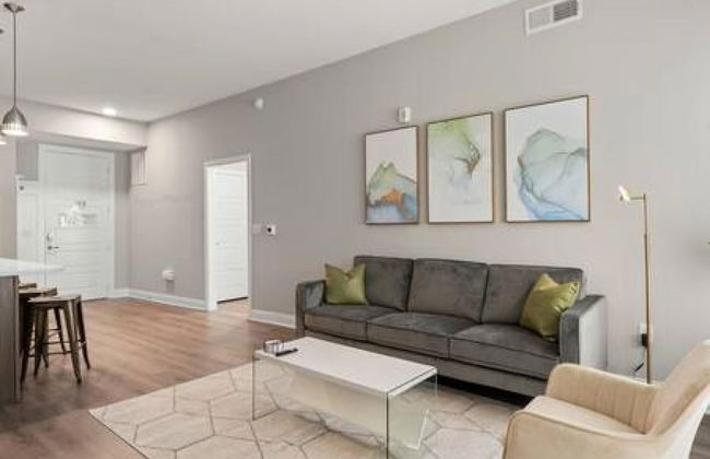 Top Floor Soco 2BR King Suite 8 Mins to Downtown - Foto 26