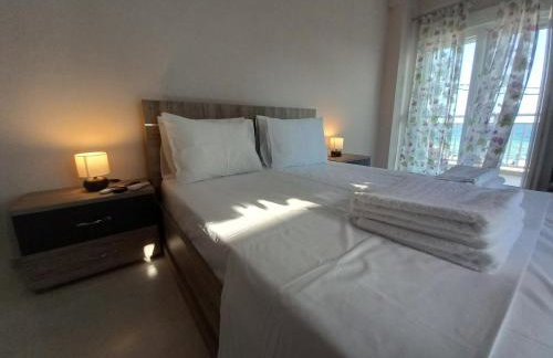 Breeze - Cozy Beachfront Lux Apartment - Listen Piano & the waves - Foto 22