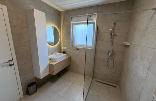 Villa Plesa with office and private pool - Foto 37