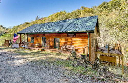 Deck and Sauna Avalon Woods Riverfront Retreat - Foto 42