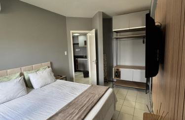 Flat 706 próximo à praia - Condomínio Biarritz - Foto 1