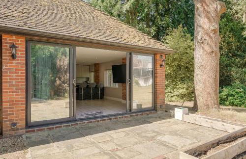 Chalet Gerrards Cross - Photo 17