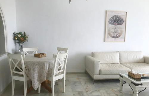 1st floor Penthouse sea and mountain view 5 min stroll to beach - Foto 8