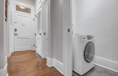 Trendy Historic Apt - Blocks from Shoppes of Avondale - Foto 32