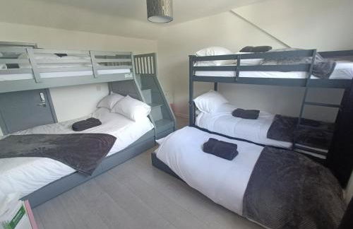 Alton Towers & Foxtail Barns & Oak Barns & Peak District - Foto 22