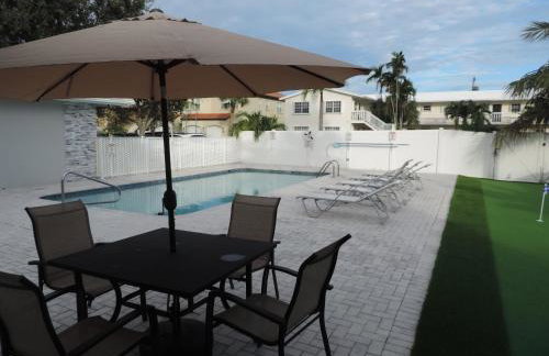 Cozy Getaway Studio with Pool and Putting Green 1A - Foto 10