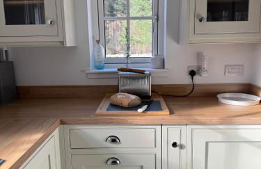 Cosy Highland Cottage in the Woods on Royal Deeside - Foto 8